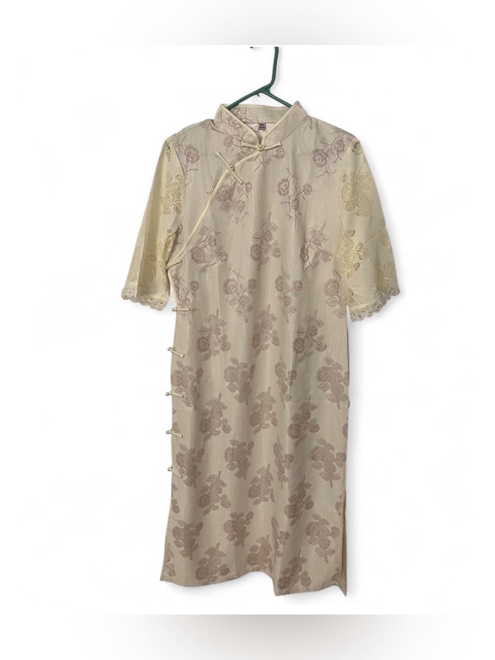 Classic Cheongsam Dress in Cream with Floral Motif